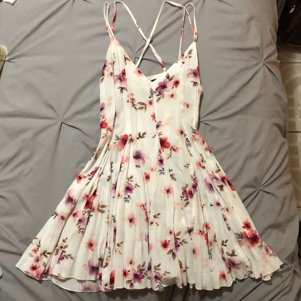 WHITE WITH FLOWERS MINI DRESS